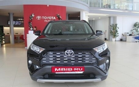 Toyota RAV4, 2020 год, 3 495 000 рублей, 2 фотография