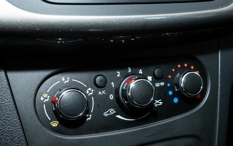 Renault Logan II, 2022 год, 1 150 000 рублей, 11 фотография