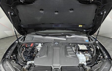 Volkswagen Touareg III, 2018 год, 4 650 000 рублей, 11 фотография