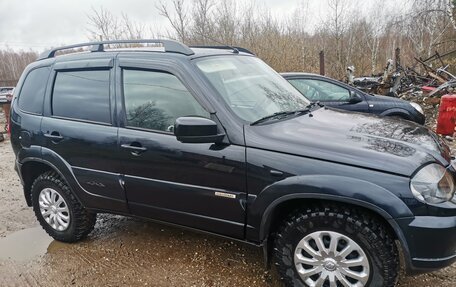 Chevrolet Niva I рестайлинг, 2017 год, 680 000 рублей, 11 фотография