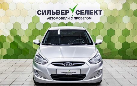 Hyundai Solaris II рестайлинг, 2012 год, 800 000 рублей, 3 фотография