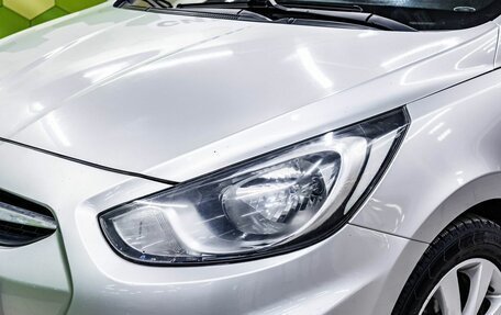 Hyundai Solaris II рестайлинг, 2012 год, 800 000 рублей, 10 фотография