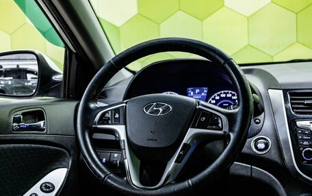 Hyundai Solaris II рестайлинг, 2012 год, 800 000 рублей, 14 фотография