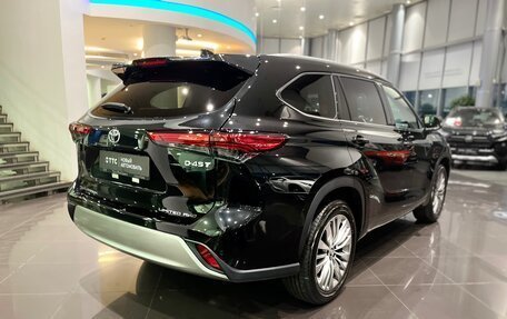 Toyota Highlander, 2026 год, 6 000 000 рублей, 6 фотография