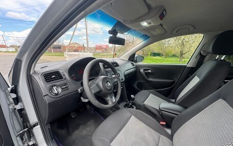 Volkswagen Polo VI (EU Market), 2011 год, 650 000 рублей, 13 фотография