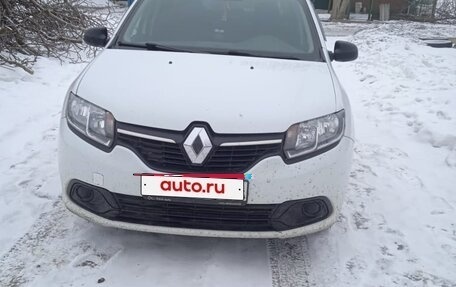 Renault Logan II, 2017 год, 700 000 рублей, 14 фотография