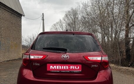 Toyota Vitz, 2017 год, 830 000 рублей, 3 фотография