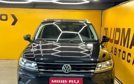Volkswagen Tiguan II, 2017 год, 2 199 000 рублей, 2 фотография