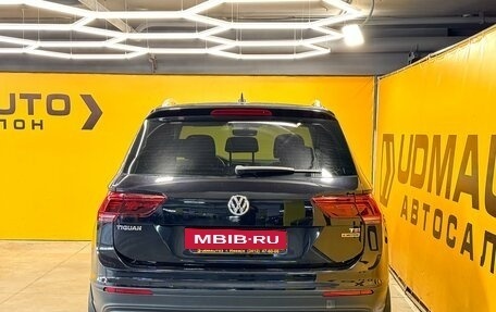 Volkswagen Tiguan II, 2017 год, 2 199 000 рублей, 4 фотография