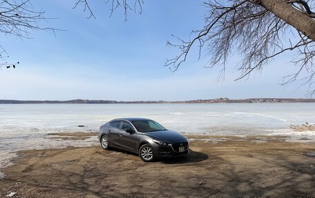 Mazda Axela, 2017 год, 1 050 000 рублей, 24 фотография