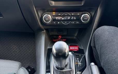 Mazda Axela, 2017 год, 1 050 000 рублей, 21 фотография