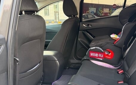 Mazda Axela, 2017 год, 1 050 000 рублей, 15 фотография