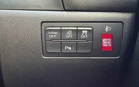 Mazda Axela, 2017 год, 1 050 000 рублей, 20 фотография