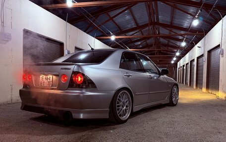 Toyota Altezza, 2001 год, 1 500 000 рублей, 9 фотография