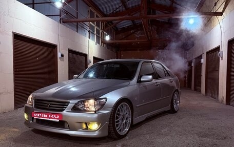 Toyota Altezza, 2001 год, 1 500 000 рублей, 8 фотография