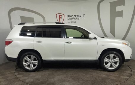 Toyota Highlander III, 2012 год, 1 599 000 рублей, 4 фотография