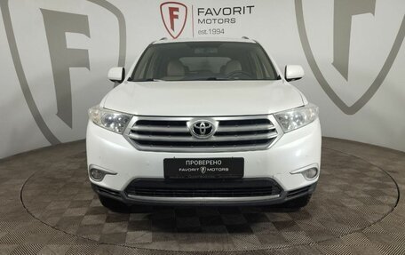 Toyota Highlander III, 2012 год, 1 599 000 рублей, 2 фотография