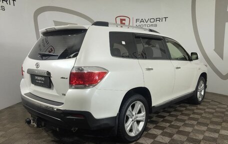 Toyota Highlander III, 2012 год, 1 599 000 рублей, 6 фотография