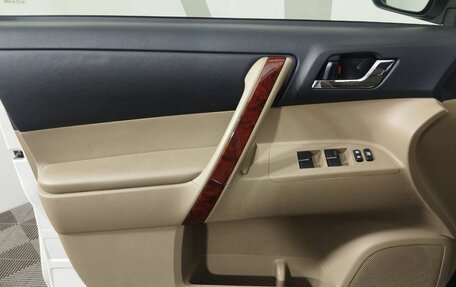 Toyota Highlander III, 2012 год, 1 599 000 рублей, 8 фотография