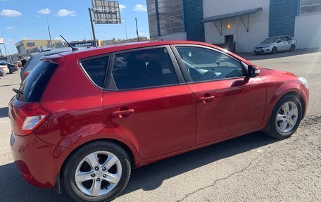 KIA cee'd I рестайлинг, 2010 год, 800 000 рублей, 3 фотография