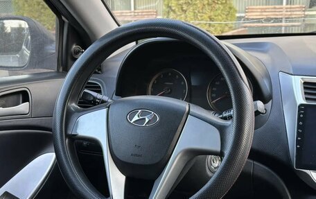 Hyundai Solaris II рестайлинг, 2011 год, 495 000 рублей, 10 фотография