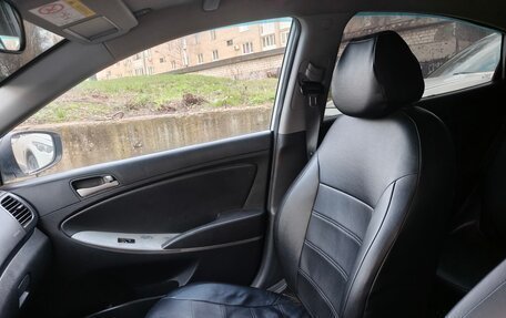 Hyundai Solaris II рестайлинг, 2015 год, 650 000 рублей, 7 фотография