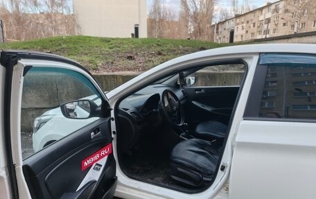 Hyundai Solaris II рестайлинг, 2015 год, 650 000 рублей, 6 фотография