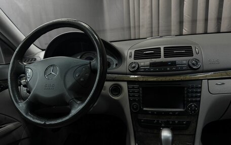 Mercedes-Benz E-Класс, 2004 год, 799 777 рублей, 8 фотография