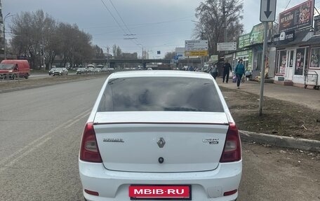 Renault Logan I, 2015 год, 400 000 рублей, 2 фотография