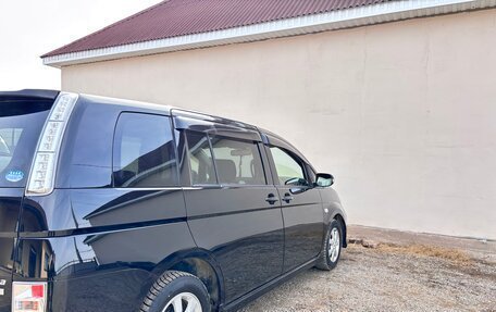 Toyota ISis I, 2012 год, 1 250 000 рублей, 13 фотография