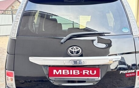 Toyota ISis I, 2012 год, 1 250 000 рублей, 10 фотография