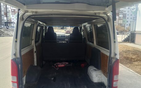 Toyota HiAce H200, 2011 год, 1 850 000 рублей, 7 фотография