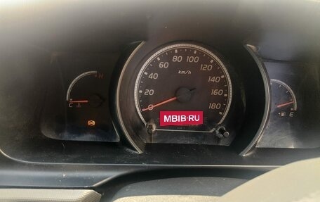 Toyota HiAce H200, 2011 год, 1 850 000 рублей, 12 фотография