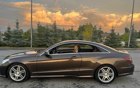 Mercedes-Benz E-Класс, 2012 год, 1 500 000 рублей, 4 фотография