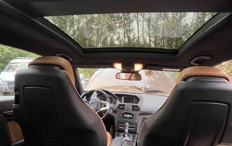 Mercedes-Benz E-Класс, 2012 год, 1 500 000 рублей, 7 фотография