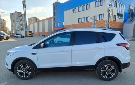 Ford Kuga III, 2017 год, 1 750 000 рублей, 3 фотография