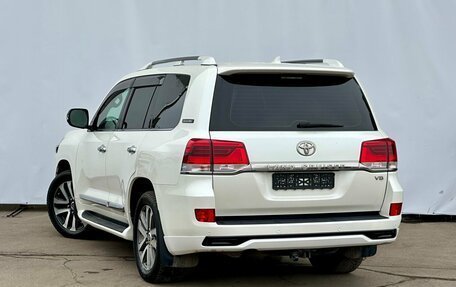 Toyota Land Cruiser 200, 2017 год, 6 999 999 рублей, 5 фотография