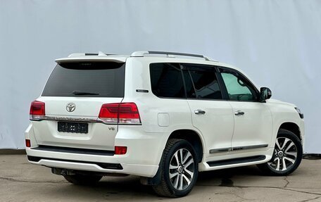 Toyota Land Cruiser 200, 2017 год, 6 999 999 рублей, 7 фотография