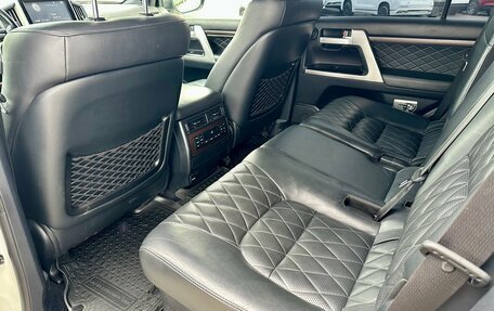 Toyota Land Cruiser 200, 2017 год, 6 999 999 рублей, 15 фотография