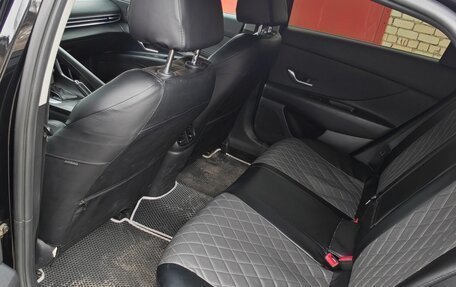 Hyundai Elantra, 2021 год, 1 800 000 рублей, 10 фотография