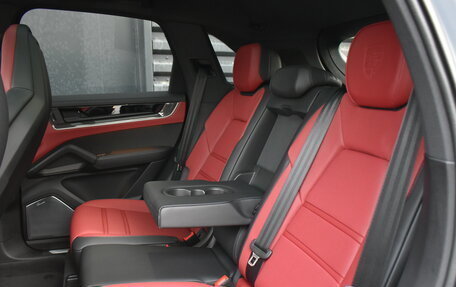 Porsche Cayenne III, 2025 год, 18 990 000 рублей, 13 фотография