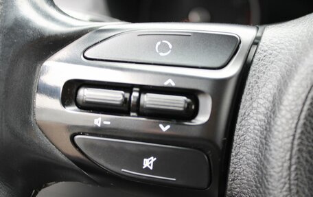 KIA Rio IV, 2018 год, 1 299 000 рублей, 12 фотография