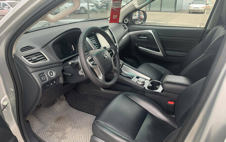 Mitsubishi Montero Sport, 2023 год, 4 285 000 рублей, 11 фотография