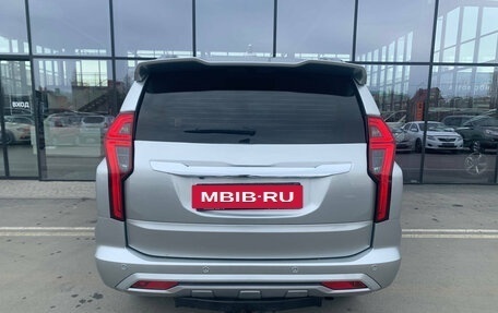 Mitsubishi Montero Sport, 2023 год, 4 285 000 рублей, 5 фотография