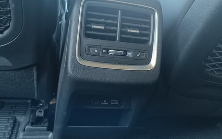 Geely Atlas, 2022 год, 1 850 000 рублей, 5 фотография