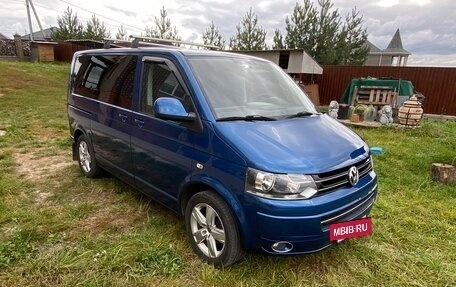 Volkswagen Multivan T5, 2010 год, 1 870 000 рублей, 4 фотография
