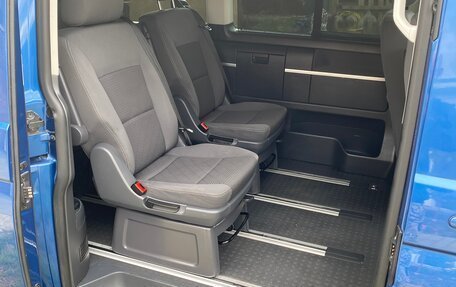 Volkswagen Multivan T5, 2010 год, 1 870 000 рублей, 23 фотография