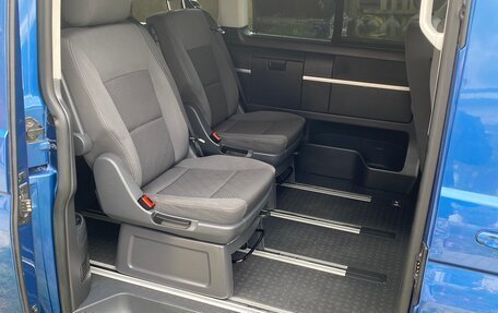 Volkswagen Multivan T5, 2010 год, 1 870 000 рублей, 22 фотография