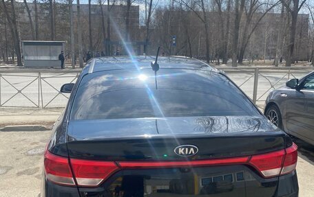 KIA Rio IV, 2018 год, 1 100 000 рублей, 3 фотография