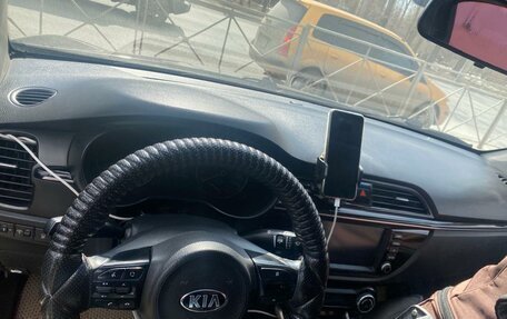 KIA Rio IV, 2018 год, 1 100 000 рублей, 5 фотография